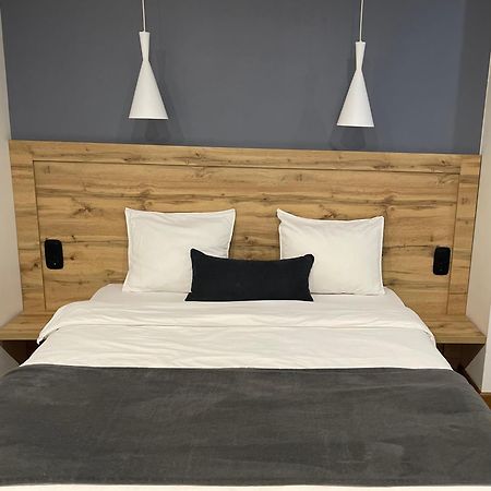 Scandic Apartments-Feels Like Home! Lviv Ngoại thất bức ảnh
